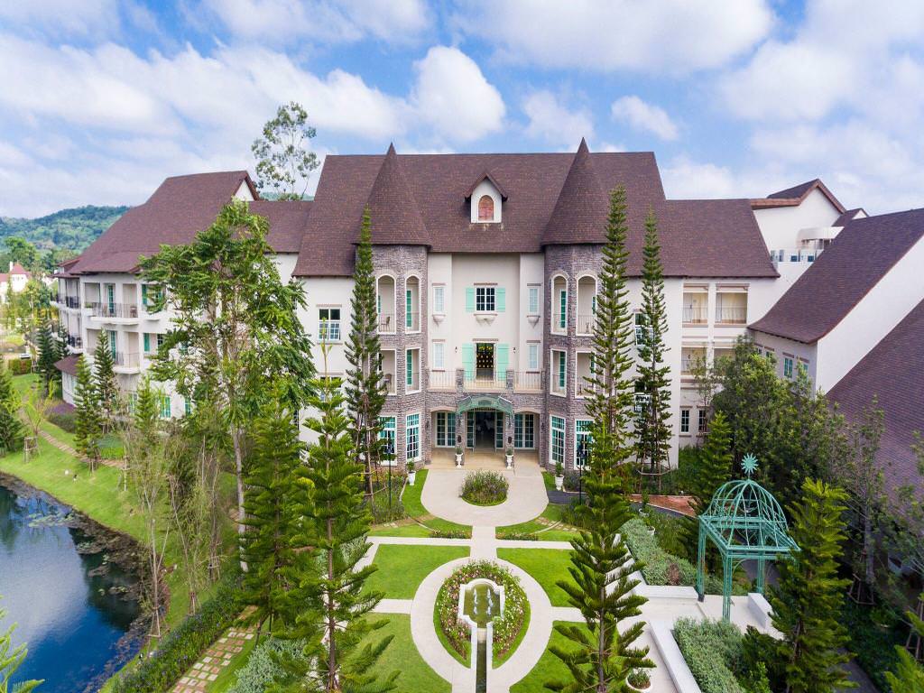 【考艾飯店】絕對滿足公主風夢想的 U Khao Yai 歐式城堡飯店，給你最浪漫的住宿體驗
