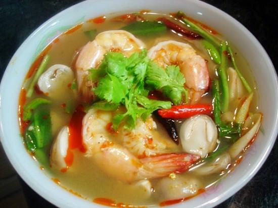 安安教你做泰國菜 Part 1 －「酸辣蝦湯」
