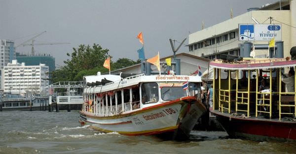Chao_Praya_river_boat_-_1Bangkok_1