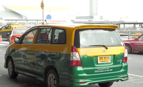 6377701-more_taxis_Bangkok