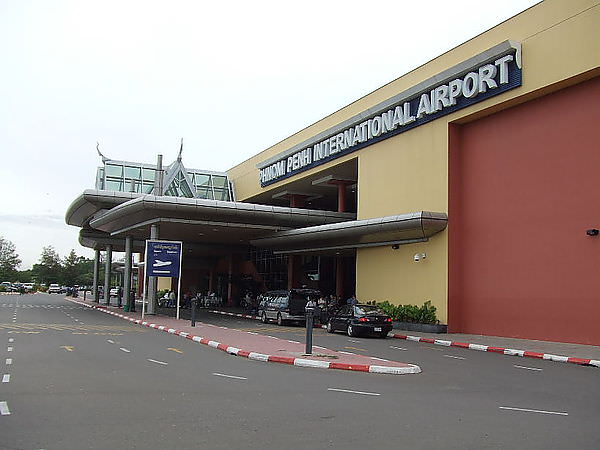 Phnom_penh_airport.jpg