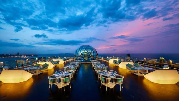 【芭達雅飯店】Grande Centre Point Pattaya－結合水上樂園、高空步道並與百貨連通的五星時尚湛藍海洋風飯店